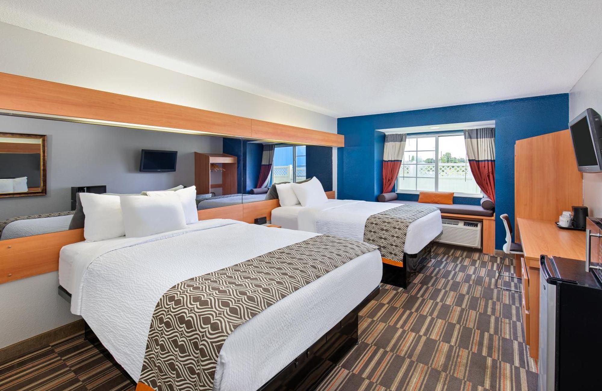 Microtel And By Wyndham - Cordova Hotel 2*