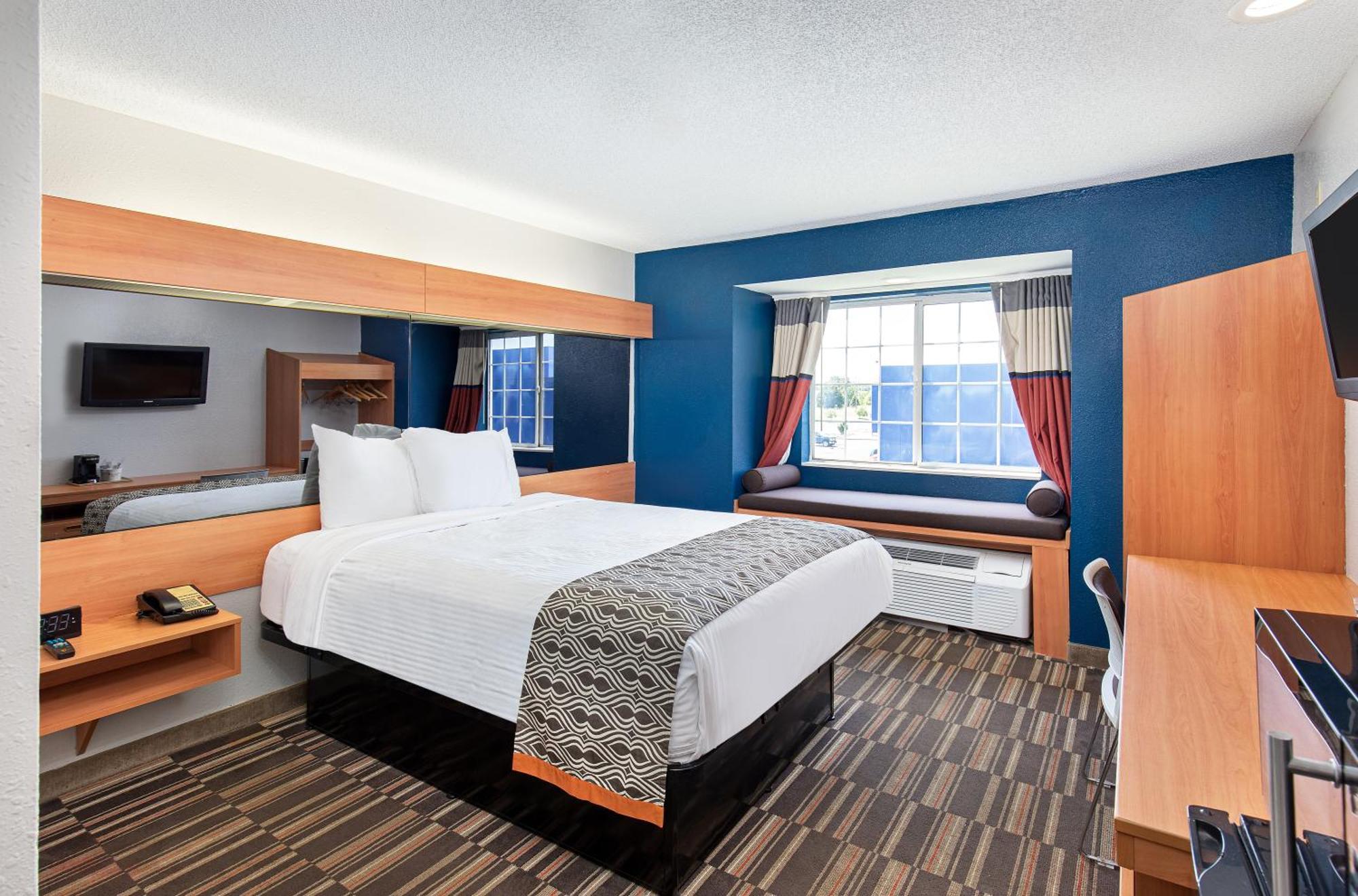Microtel And By Wyndham - Cordova