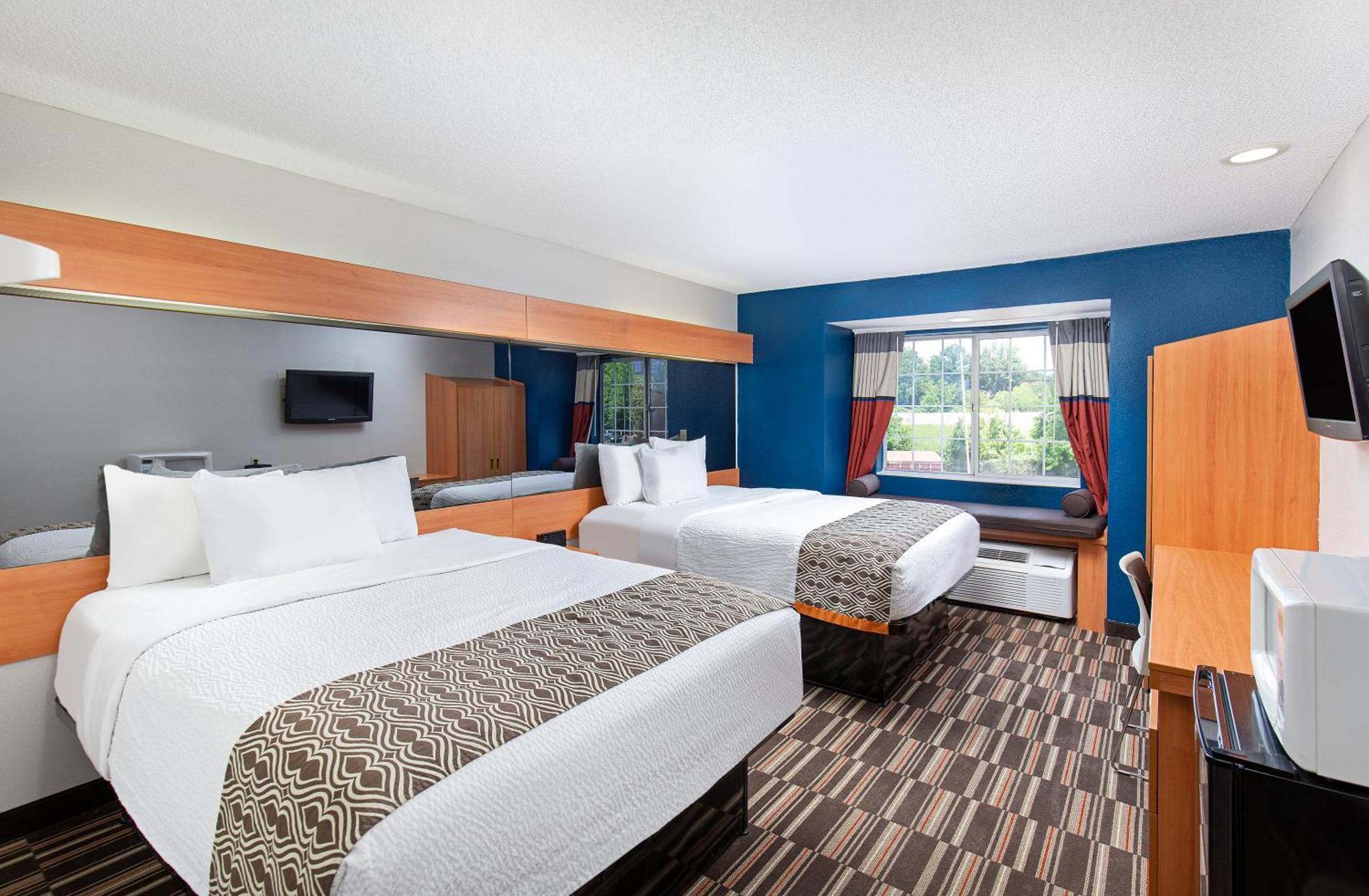 Microtel And By Wyndham - Cordova Hotel 2*