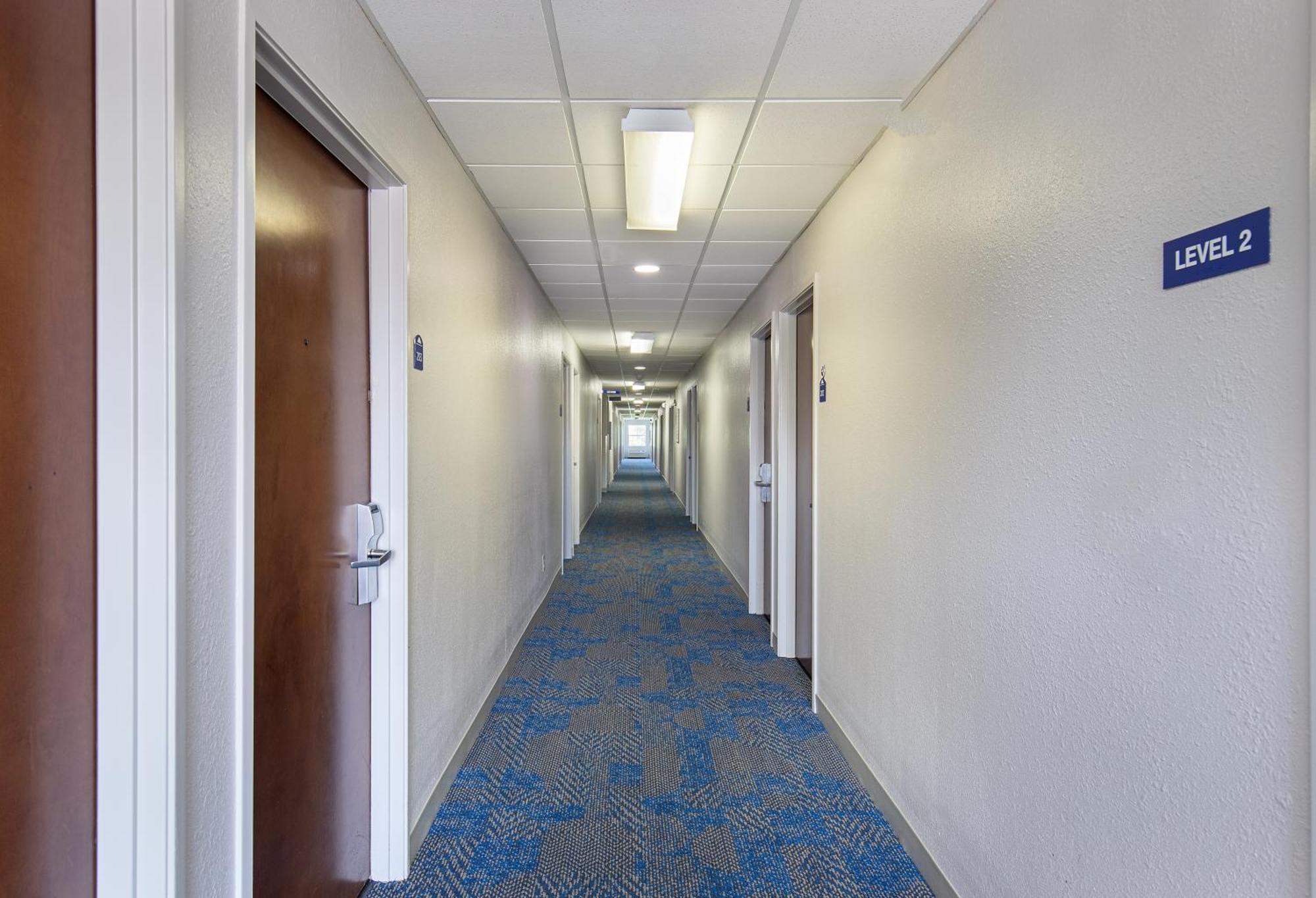 Microtel And By Wyndham - Cordova Hotel 2*
